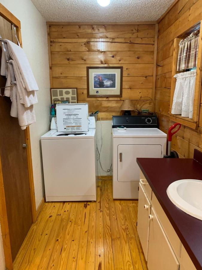 Lake Whitney Log Cabin Lakewood Harbor Exterior photo